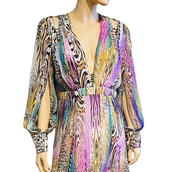 LUXXEL Bohemian Maxi Dress Animal Print Size M Long Sleeves V Neck 100% poly - Picture 8 of 16